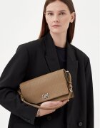 Calvin Klein Дамска чанта Ck Elongated Shoulder Bag_Mono K60K613139