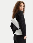 Calvin Klein Дамска чанта Ck Metallic Small Shoulder Bag LV04F3304G