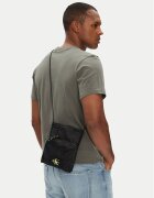 Calvin Klein Мъжка чантичка Tech Utility Small Cb LV04G1079G