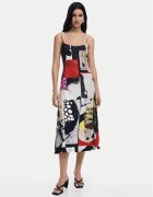 Desigual Ежедневна рокля Newspaper Coll 25SWVK40 Regular Fit