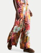 Desigual Текстилни панталони Swim Nasau 26SWPW56 Relaxed Fit