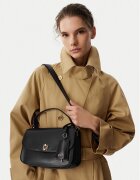 Guess Дамска чанта HWVG97 34210