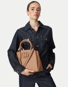 Guess Дамска чанта Isola HWBG99 05060