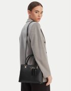 Guess Дамска чанта Noelle II HWZG96 72050