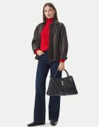 Guess Дамска чанта Yvonne Logo HWSG23 78220