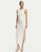 Guess Ежедневна рокля W6GKAX Z0981 Slim Fit