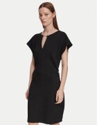 Guess Коктейлна рокля W6YK18 K4371 Regular Fit
