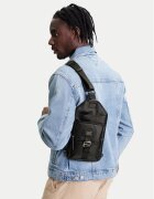 Guess Раница HMARCC P5326