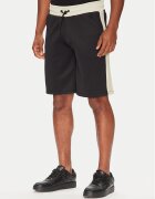 Guess Спортни шорти Z5YD01 KCRU2 Regular Fit