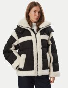Karl Lagerfeld Зимно яке B4W15004 Regular Fit