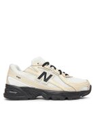 New Balance Сникърси U7404S4