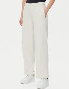 Puma Долнище анцуг Ess Small No. 1 Logo 684979 Straight Fit
