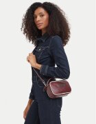 Tommy Jeans Дамска чанта Tjw Bold Script Camera Bag AW0AW19053