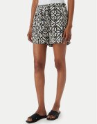 Vero Moda Шорти от плат Menny 10323630 Regular Fit
