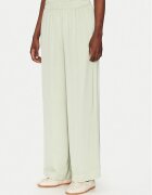 VICOLO Текстилни панталони TD0008 Relaxed Fit