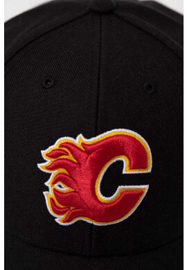 47brand Шапка NHL Calgary Flames в черно с апликация - Pepit.bg