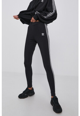 adidas Originals Клин H09426 дамски в черно с изчистен дизайн - Pepit.bg
