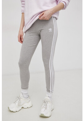 adidas Originals Клин HD2349 дамски в сиво с изчистен дизайн - Pepit.bg