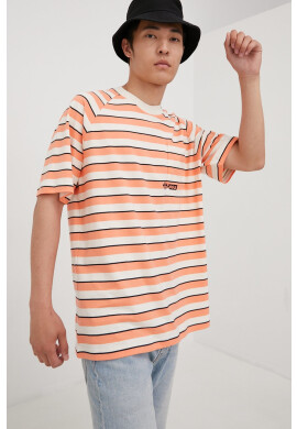 adidas Originals Памучна тениска HT1663 в оранжево с апликация - Pepit.bg