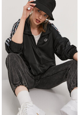 adidas Originals Яке GN3105 в черно с преходна изолация - Pepit.bg