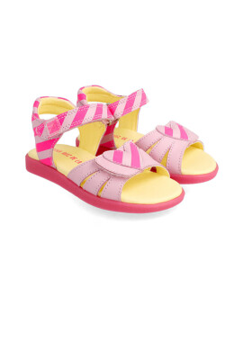 Agatha Ruiz de la Prada Детски сандали - Pepit.bg