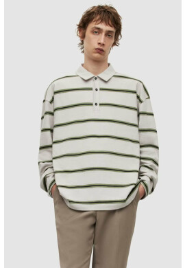 AllSaints Памучна тениска с яка в сиво с десен - Pepit.bg