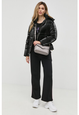 Armani Exchange Яке в черно със зимна изолация - Pepit.bg