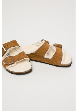 Birkenstock Пантофи Arizona в кафяво - Pepit.bg