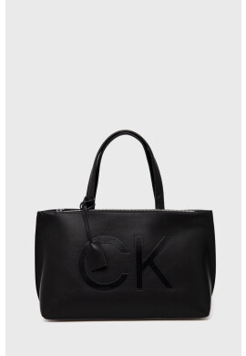 Calvin Klein Чанта в черно - Pepit.bg