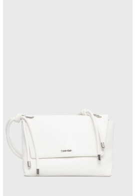 Calvin Klein Чанта в черно - Pepit.bg