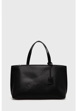 Calvin Klein Чанта в черно - Pepit.bg