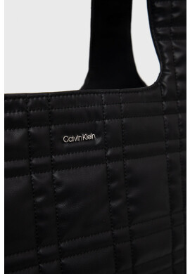 Calvin Klein Чанта в черно - Pepit.bg