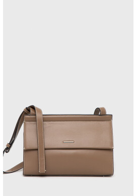 Calvin Klein Чанта в бежово - Pepit.bg