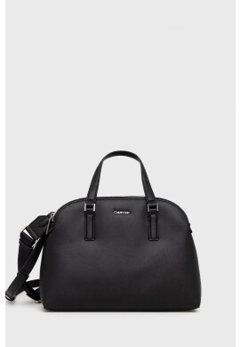 Calvin Klein Чанта в черно - Pepit.bg