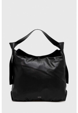 Calvin Klein Чанта в черно - Pepit.bg