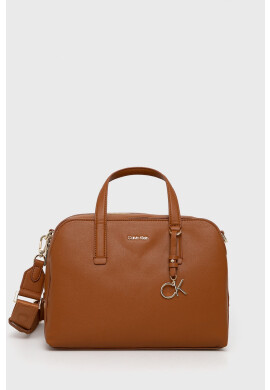 Calvin Klein Чанта в черно - Pepit.bg