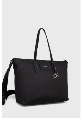 Calvin Klein Чанта в черно - Pepit.bg