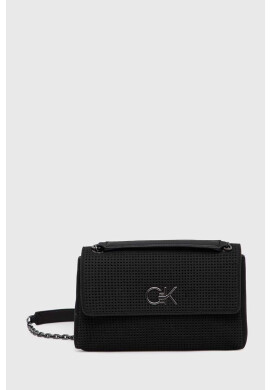 Calvin Klein Чанта в черно - Pepit.bg