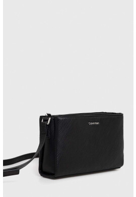 Calvin Klein Чанта в черно - Pepit.bg