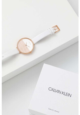 Calvin Klein Часовник дамски в бяло - Pepit.bg