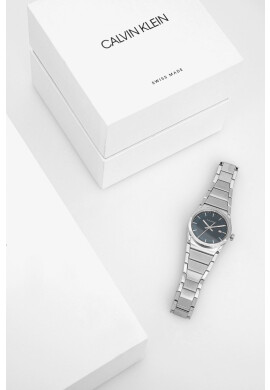 Calvin Klein Часовник дамски в сребристо - Pepit.bg