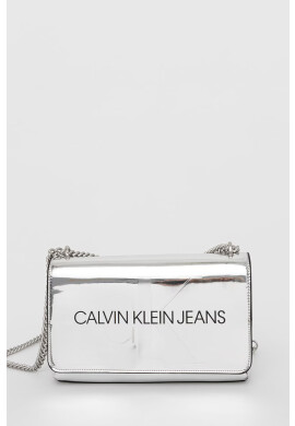 Calvin Klein Jeans Чанта в сребристо - Pepit.bg