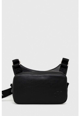 Calvin Klein Jeans Чанта в черно - Pepit.bg