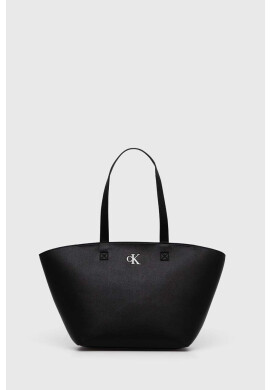 Calvin Klein Jeans Чанта в черно - Pepit.bg