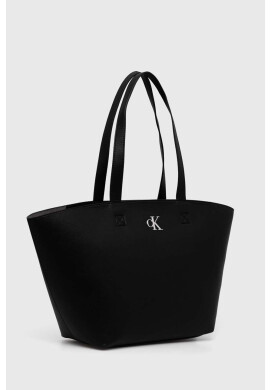 Calvin Klein Jeans Чанта в черно - Pepit.bg