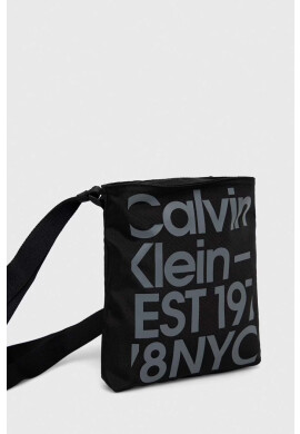 Calvin Klein Jeans Чанта през рамо в черно - Pepit.bg