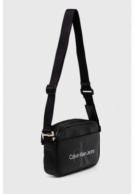 Calvin Klein Jeans Чанта през рамо в черно - Pepit.bg