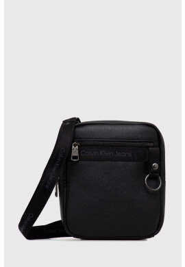 Calvin Klein Jeans Чанта през рамо в черно - Pepit.bg
