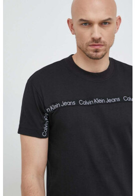 Calvin Klein Jeans Памучна тениска в черно с апликация - Pepit.bg