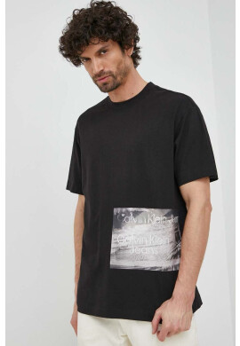 Calvin Klein Jeans Памучна тениска в черно с принт - Pepit.bg